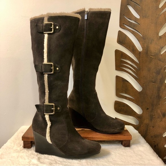 Kenneth Cole Reaction Triple Flirt Suede Wedge Boot 8.5 - Picture 3 of 15